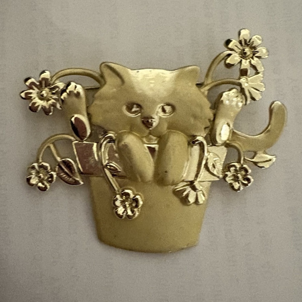 Vintage 80s AJC Cat In Flower‎ Pot Brooch Gold Tone Floral Whimsical Signed